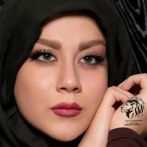 لنز آرین رنگ سبز