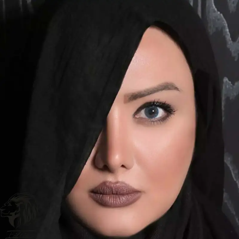 لنز چشم آرین رنگ آبی 