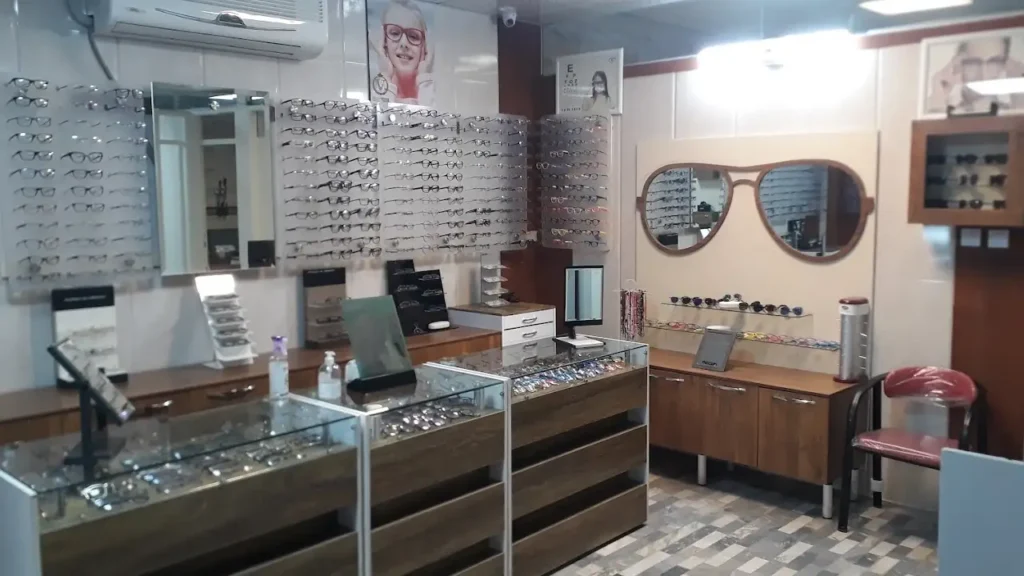 عینک سازی بیمه کوثر اسلامشهر 